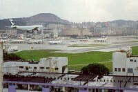 國泰航機在啟德機場降落