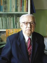 鄧力群[原中國共產黨第十二屆中央書記處書記]