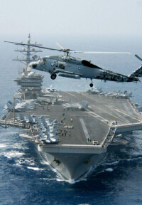 （圖）直升機航空母艦