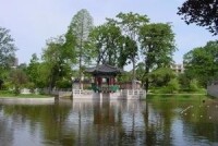 布澇涅森林動植物園