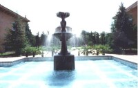 清華大學圖書館噴泉