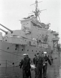 紫石英號事件后英國船員返回香港