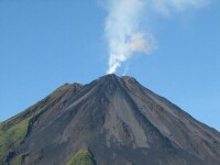 培雷火山