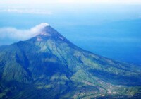 默拉皮火山