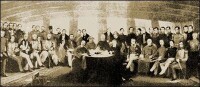 1842年8月29日，清政府被迫在英軍艦上籤訂《南京條約》