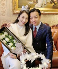 鄭建鵬與妻子