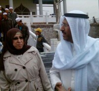 阿拉伯客人參觀新建的清真寺