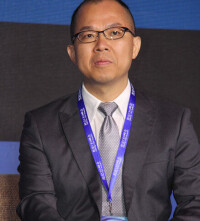林騰蛟陽光控股有限公司董事局主席