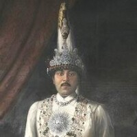 八世皇帝：特裡布文（1906-1955）