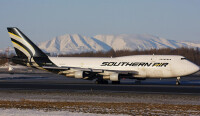 波音747-300SF