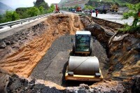 建設路段