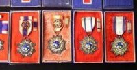 抗戰帶盒帶略印鑄局版6、7、8、9等雲麾勳章