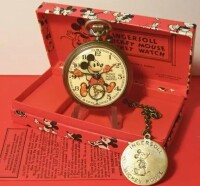 英格索爾生產的米老鼠懷錶