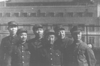 1949年3月，解放軍第50軍部分領導於瀋陽開會期間在東北旅社左起：第148師師長白肇學、軍政委徐文烈、軍長曾澤生、第149師師長隴耀、軍宣傳部部長劉惠之、第150師師長李佐