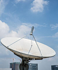 衛星電視接收天線