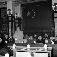 1956年，毛澤東在作《論十大關係》的講話