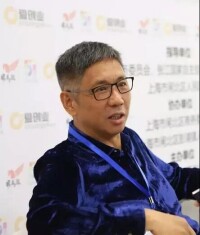 上海中路集團董事長陳榮