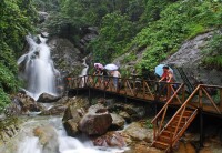 古龍峽溯溪棧道