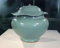 青釉茶壺
