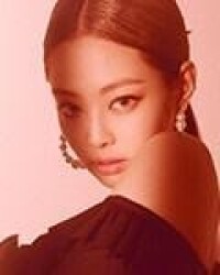 BLACKPINK JENNIE