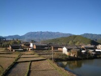 雲南省劍川縣羊岑鄉石登村村莊全景