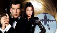 憑藉007系列電影打開好萊塢市場。