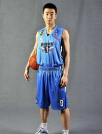 入選中國籃球國奧隊