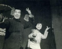 崑曲藝術家朱傳茗（左）