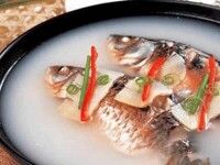 砂仁鯽魚湯