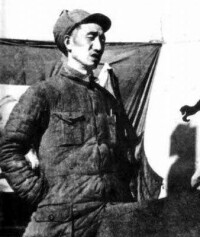 1943年3月，任抗日軍政大學校長的徐向前