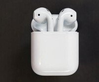 Apple AirPods