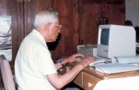 耄耋老人學習計算機（1985年6月）