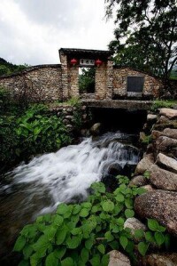 雲禮石頭村