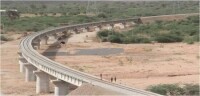 鐵路大橋橫亘衣索比亞高原